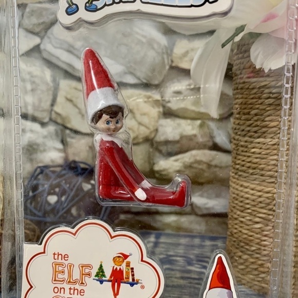 NEW Elf on the Shelf American Girl Doll Toy Worlds Smallest Christmas Tradition - Picture 2 of 3